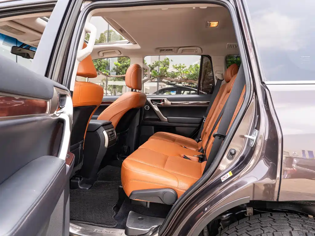 Lexus GX — миниатюра 10
