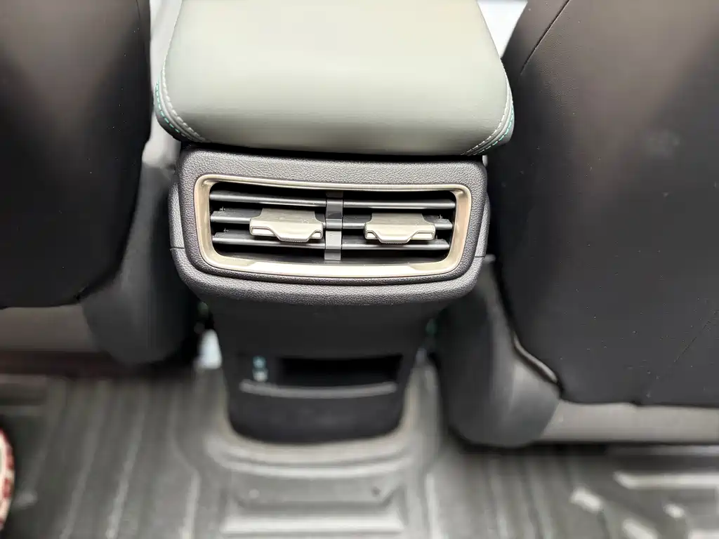 BYD Qin L — миниатюра 13