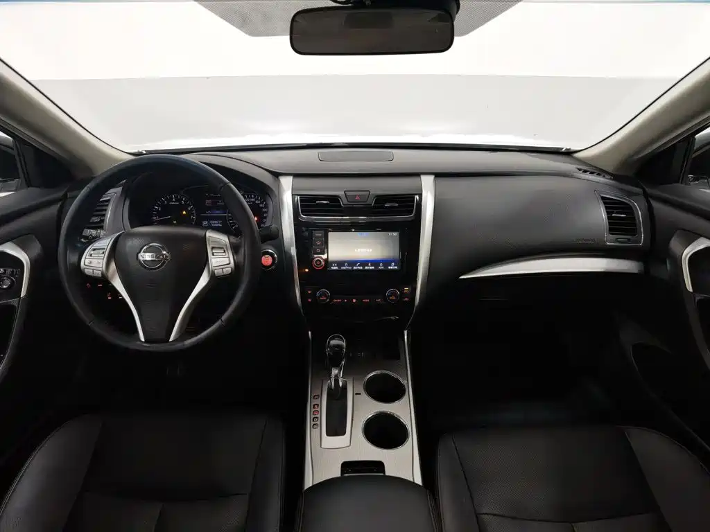 Nissan Teana — миниатюра 5