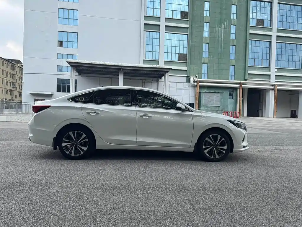 Changan Eado — миниатюра 30
