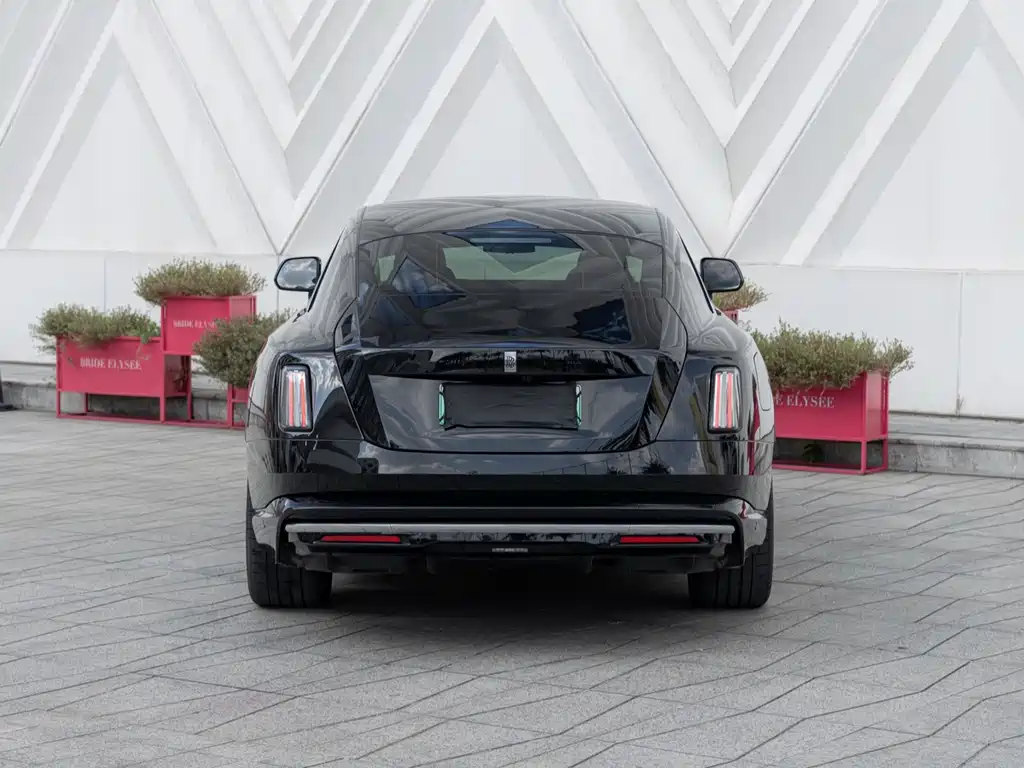 Rolls-Royce Phantom — миниатюра 5