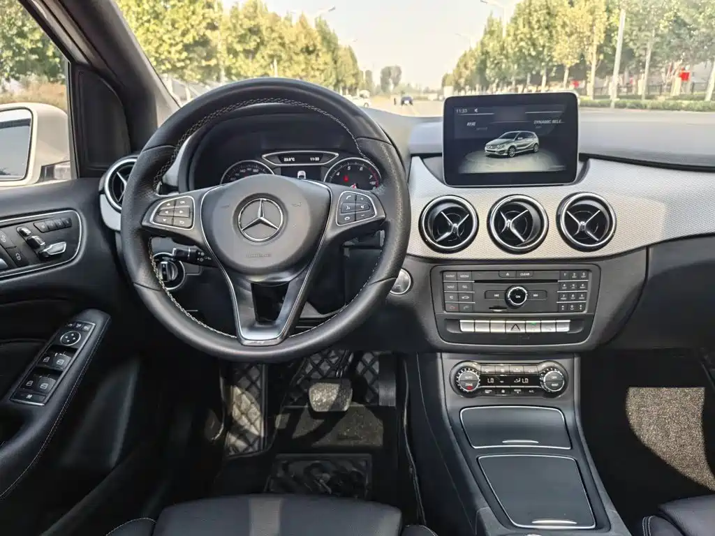 Mercedes-Benz B-Class — миниатюра 18
