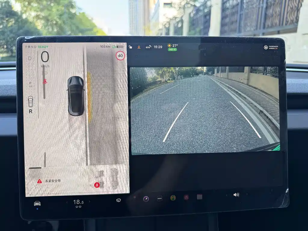 Tesla Model 3 — миниатюра 17