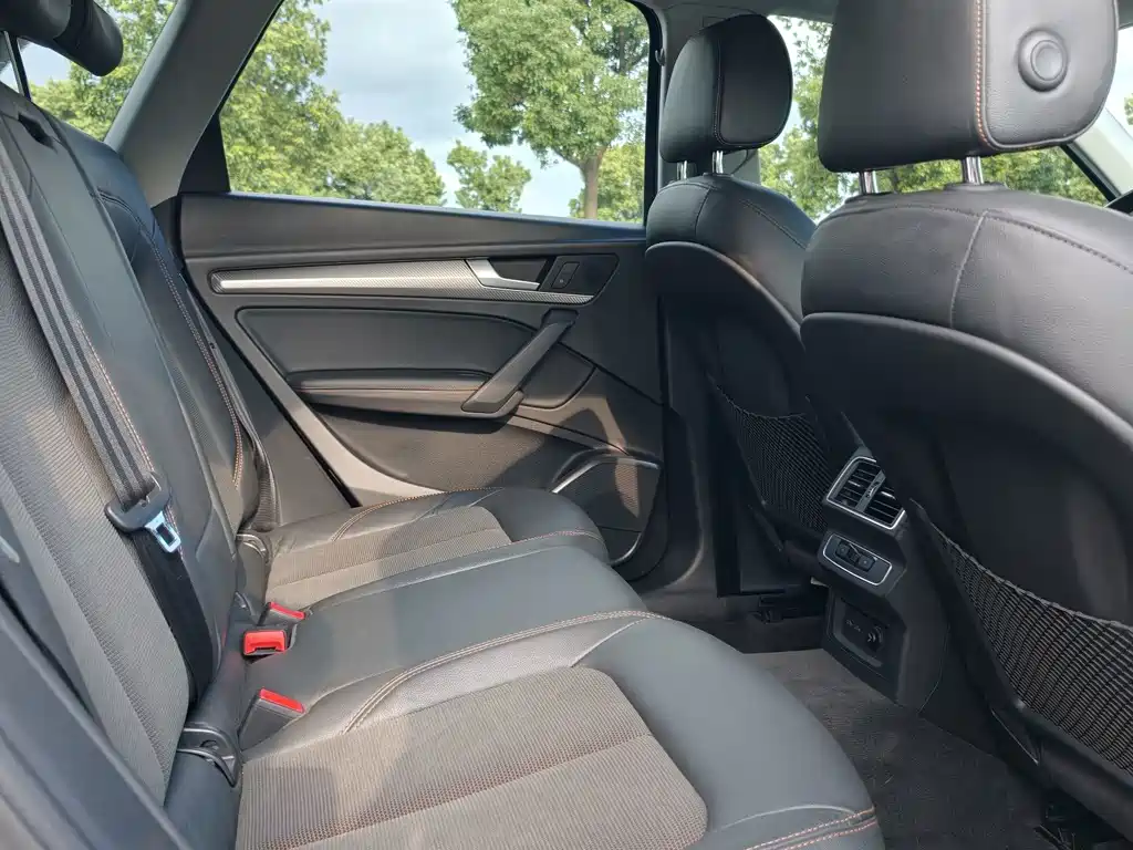 Audi Q5L — миниатюра 8