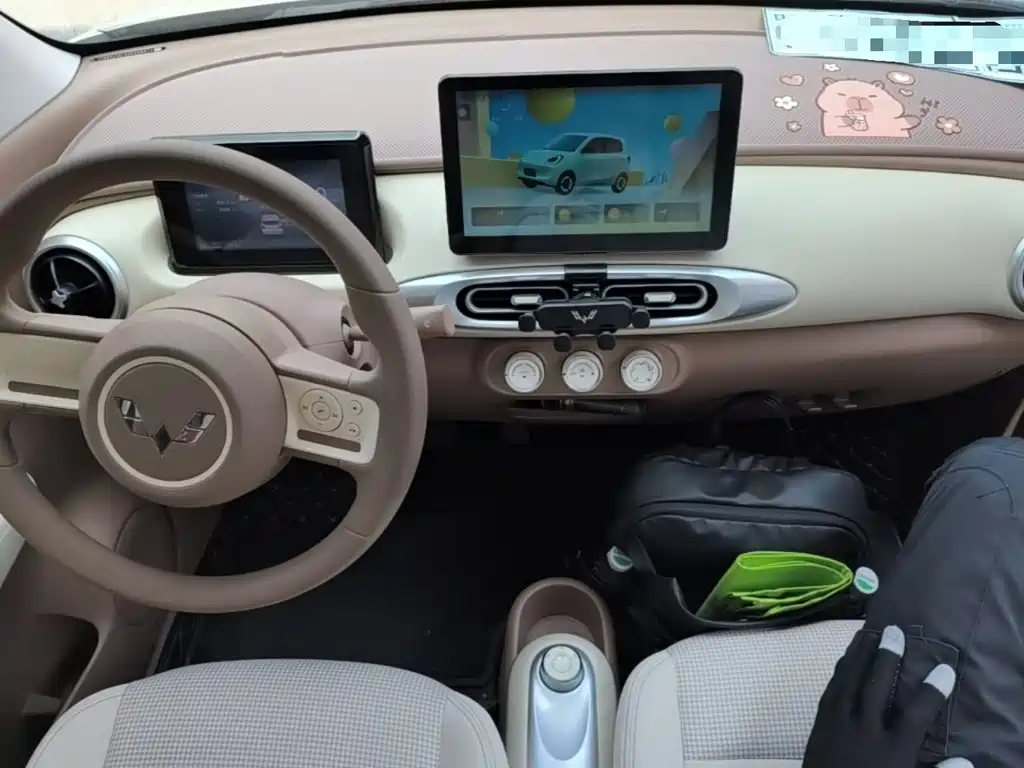 Wuling MINIEV — миниатюра 10