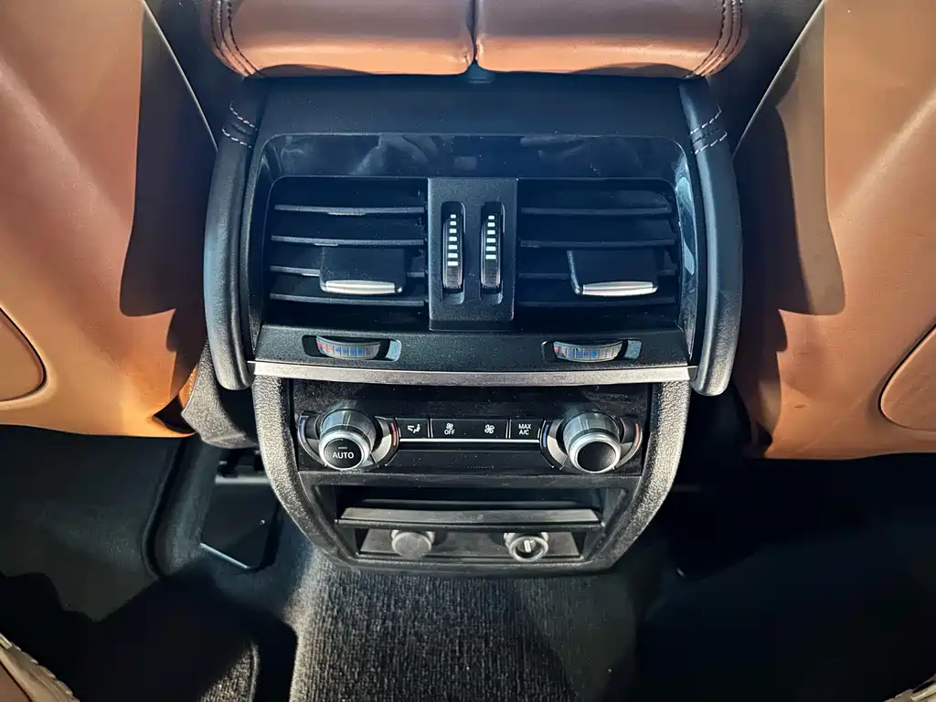 BMW X5 M — миниатюра 18