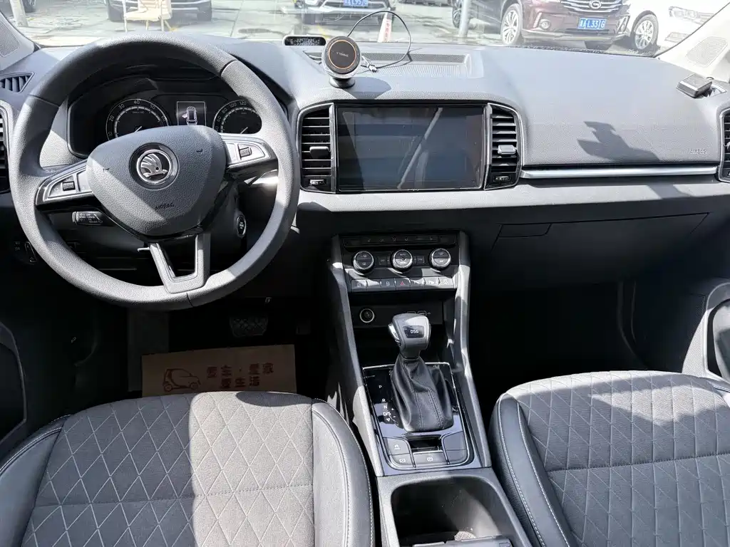 Skoda Karoq — миниатюра 14