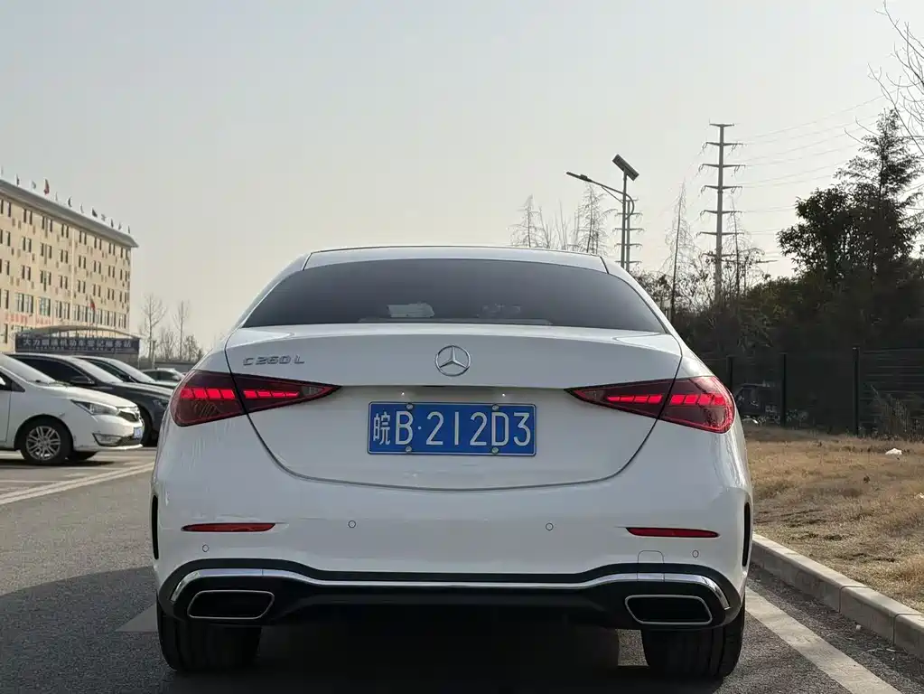 MERCEDES-BENZ C CLASS