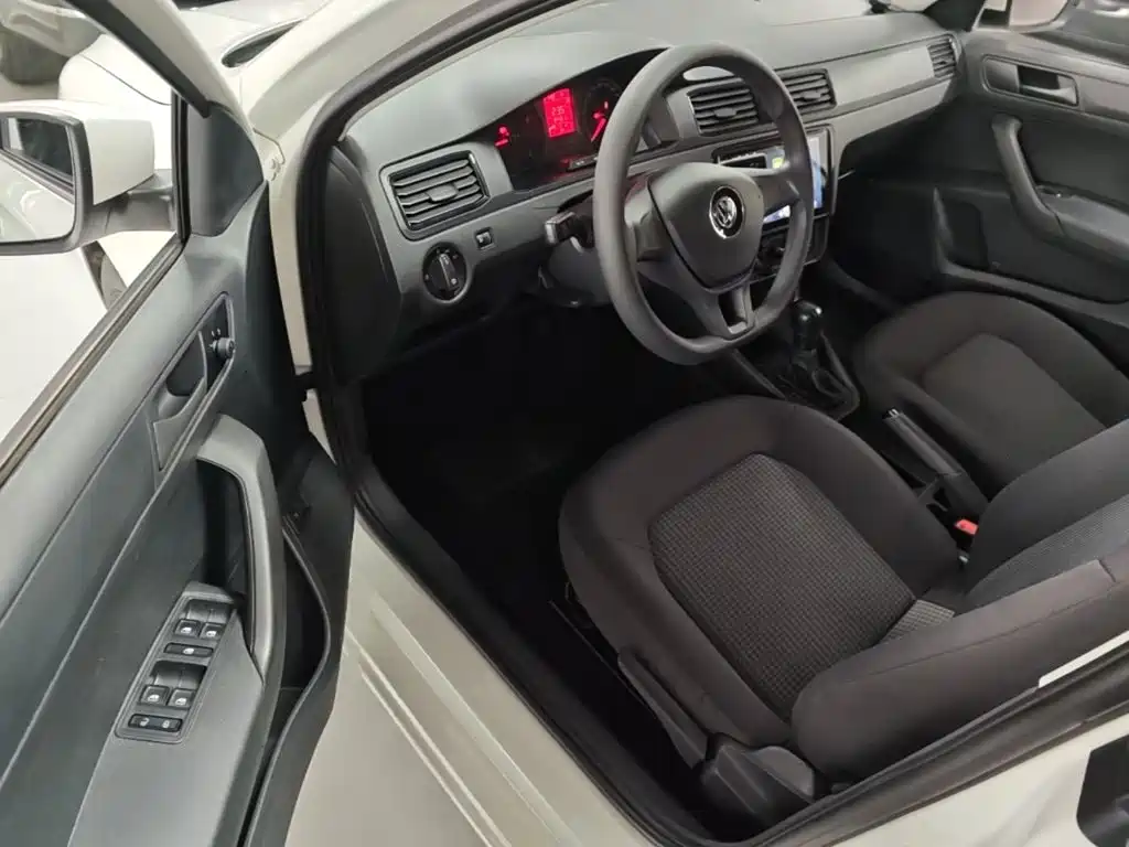 Volkswagen Santana — миниатюра 16