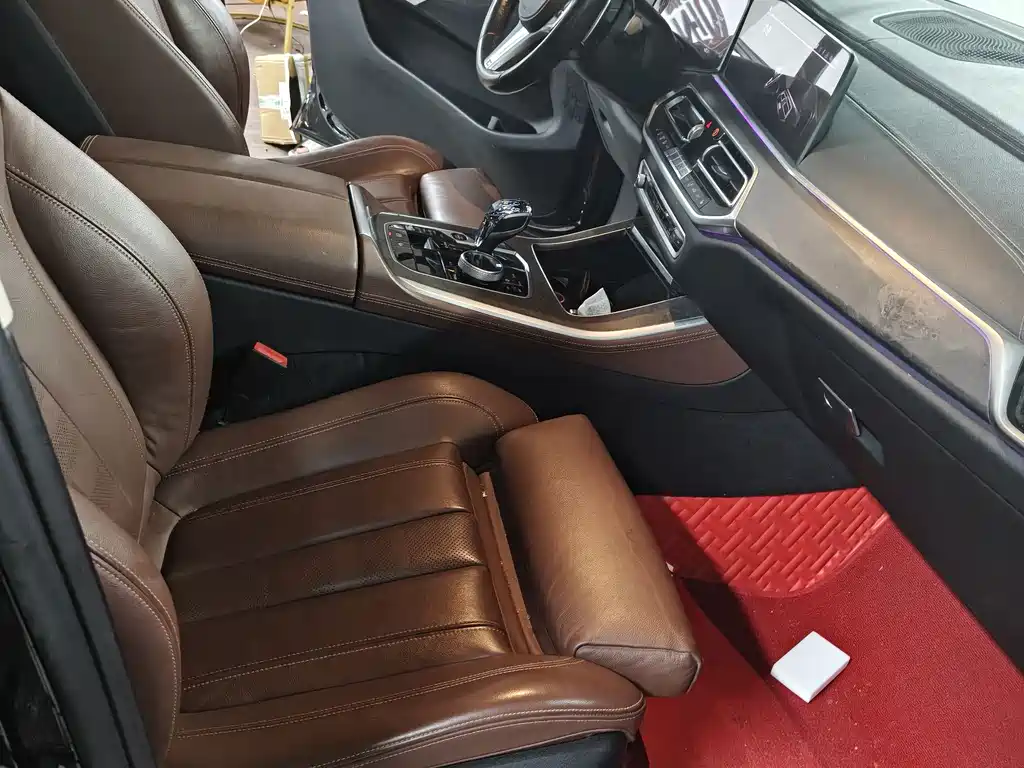 BMW X5 (Import) — миниатюра 12