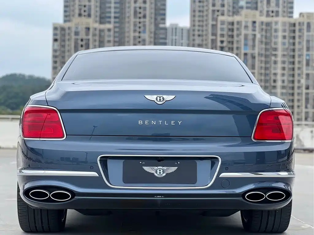 BENTLEY FLYING SPUR PLUG IN HYBRID