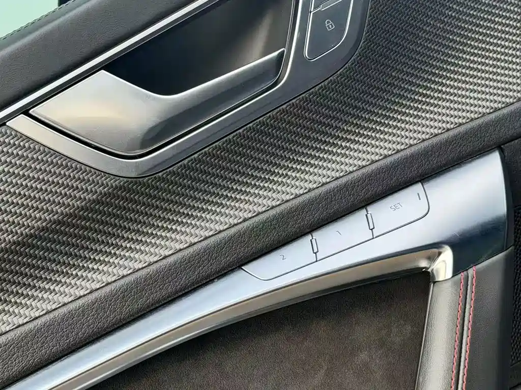 Audi RS 6 — миниатюра 12