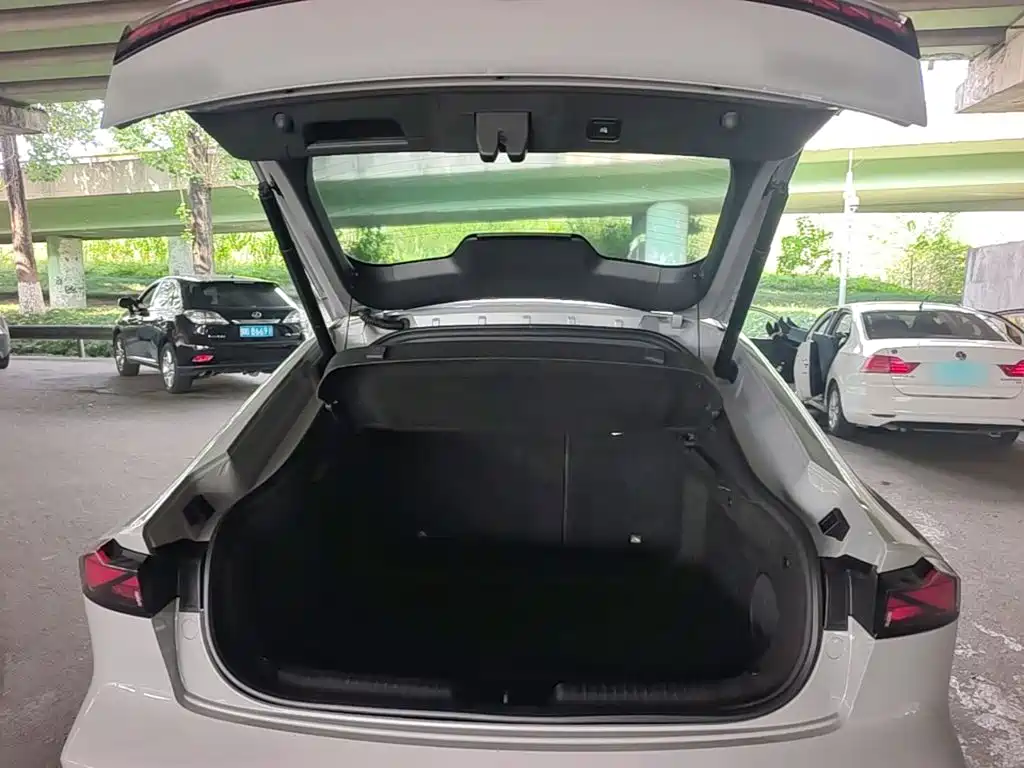 Changan UNI-V — миниатюра 19