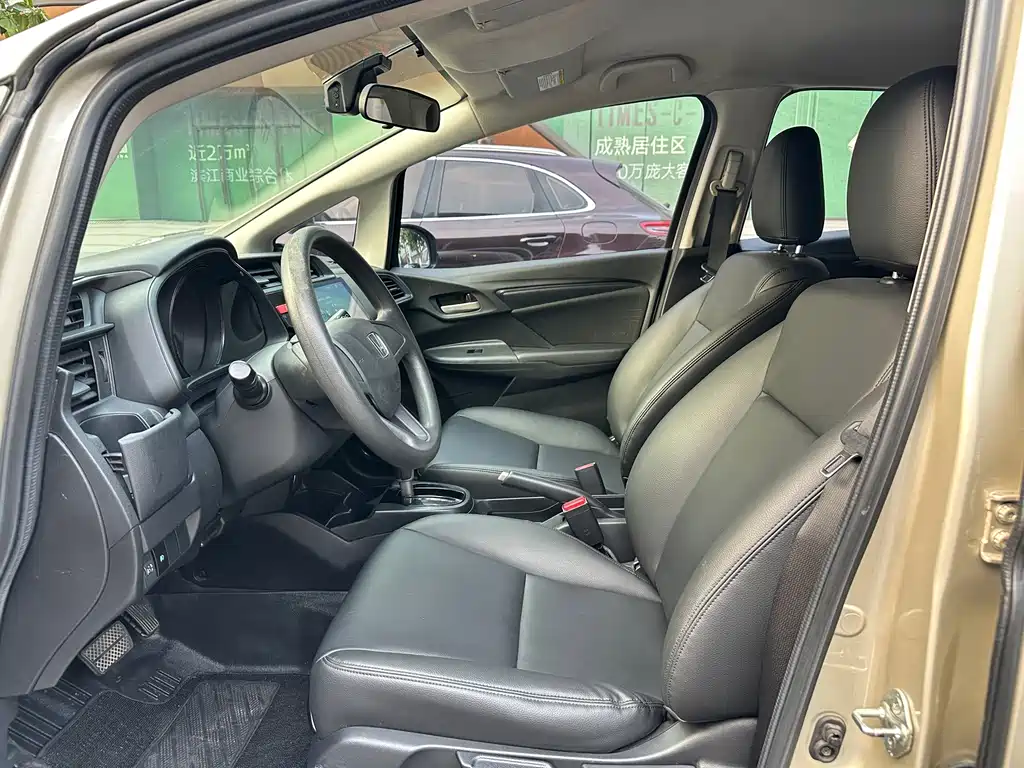 Honda Fit — миниатюра 4