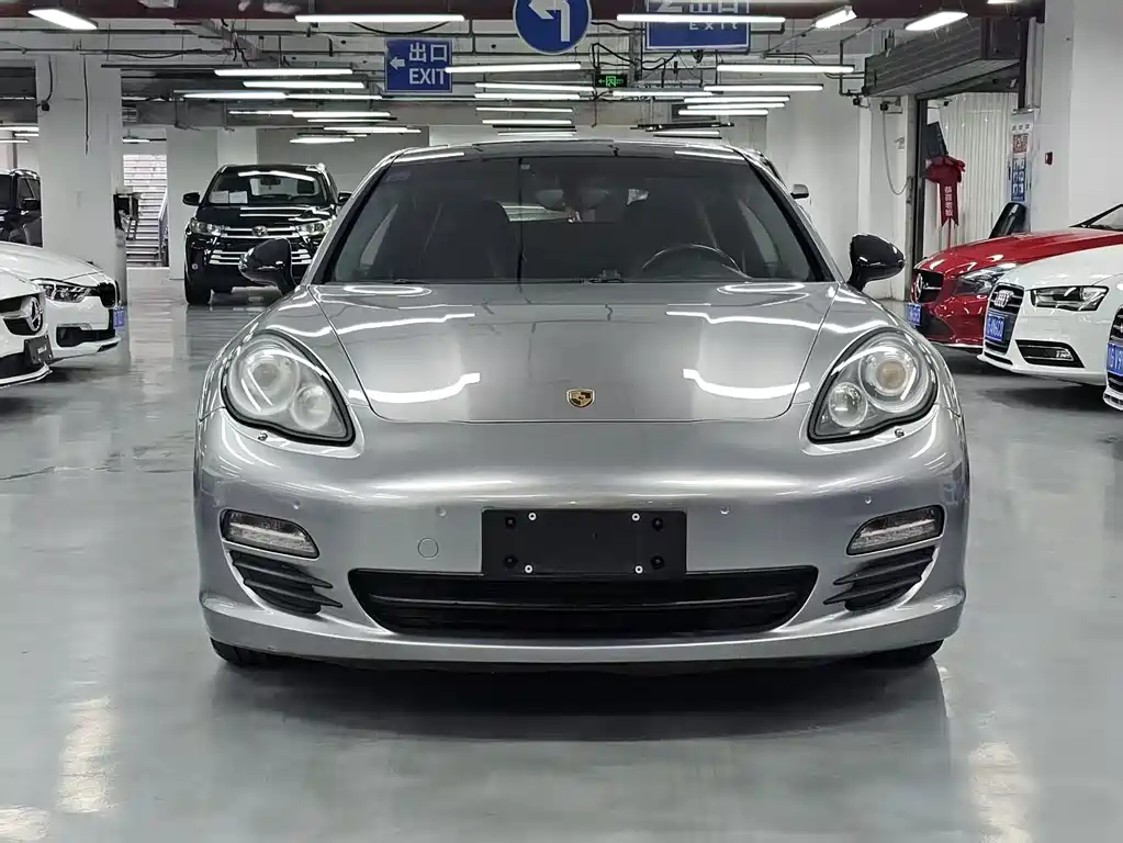 Porsche Panamera — миниатюра 2