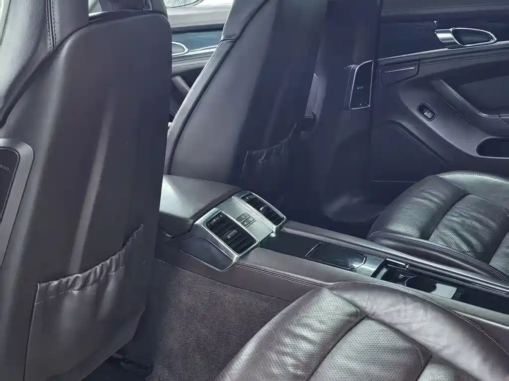 Porsche Panamera — миниатюра 9