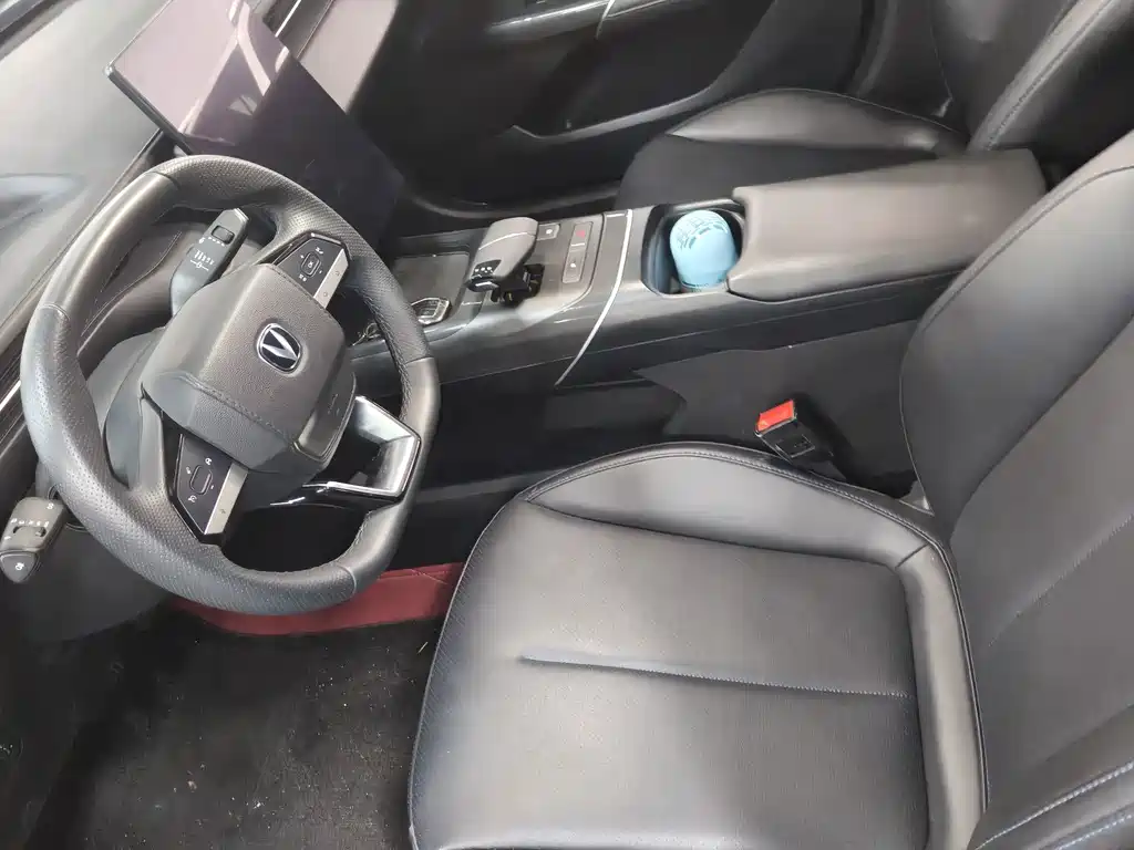 Changan Eado — миниатюра 4