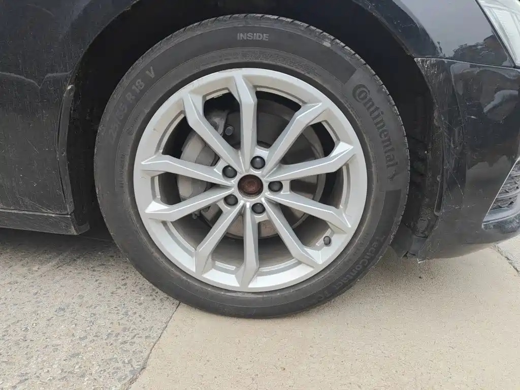 Audi A6L — миниатюра 8