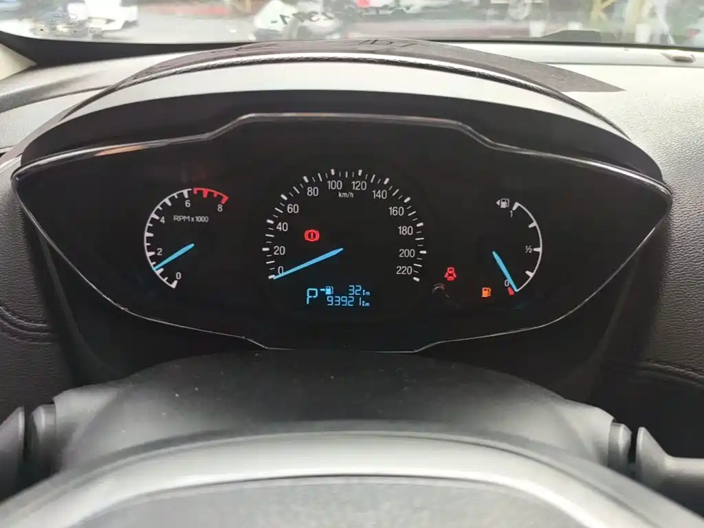 Ford Escort — миниатюра 12