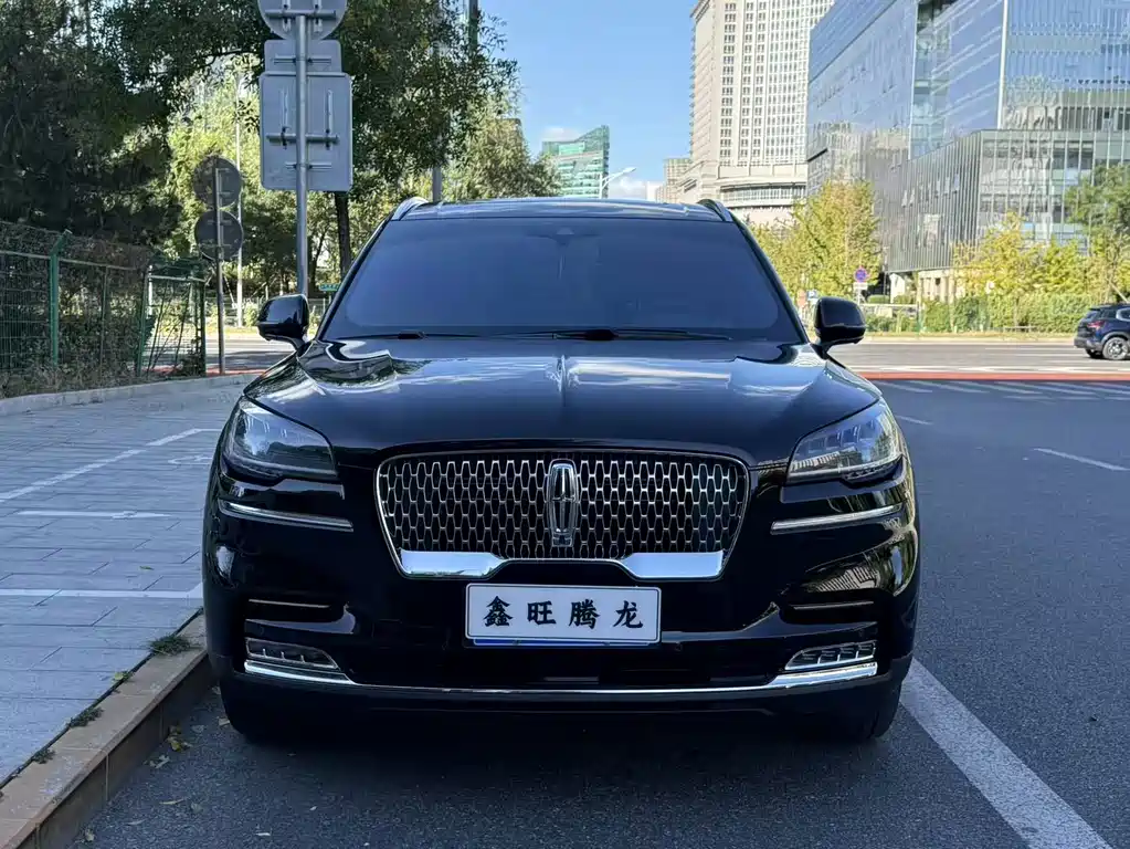Lincoln Aviator — миниатюра 2