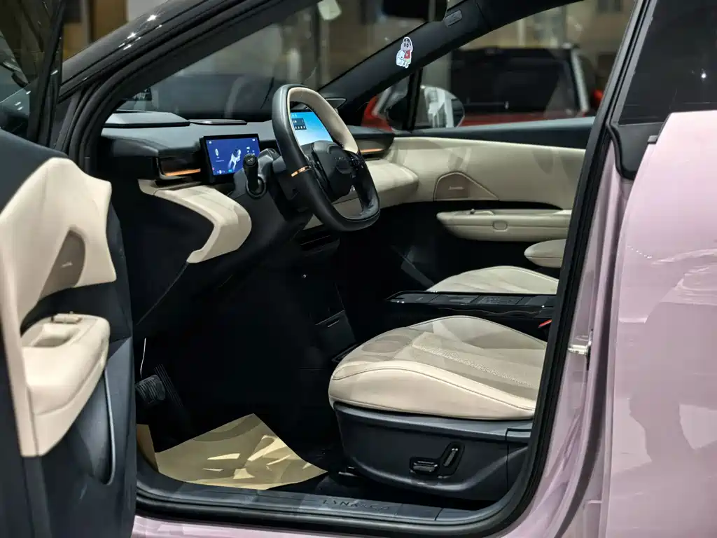 Lynk & Co Z20 — миниатюра 7