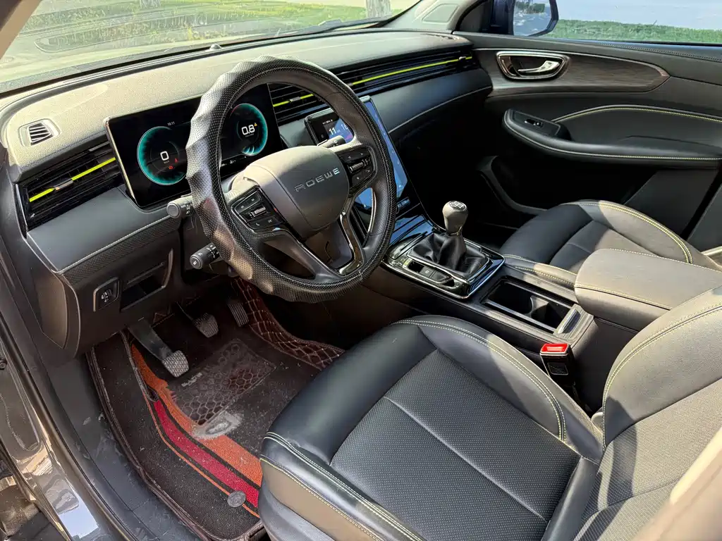 Roewe RX5 — миниатюра 8