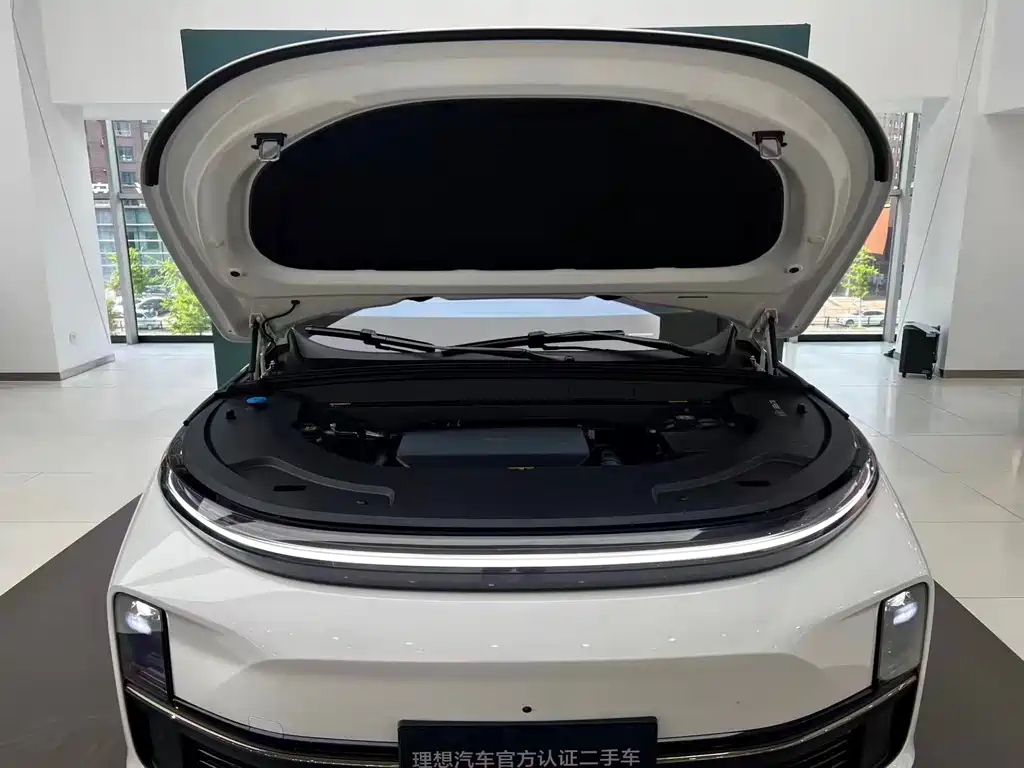 Li Auto Li L8 — миниатюра 7