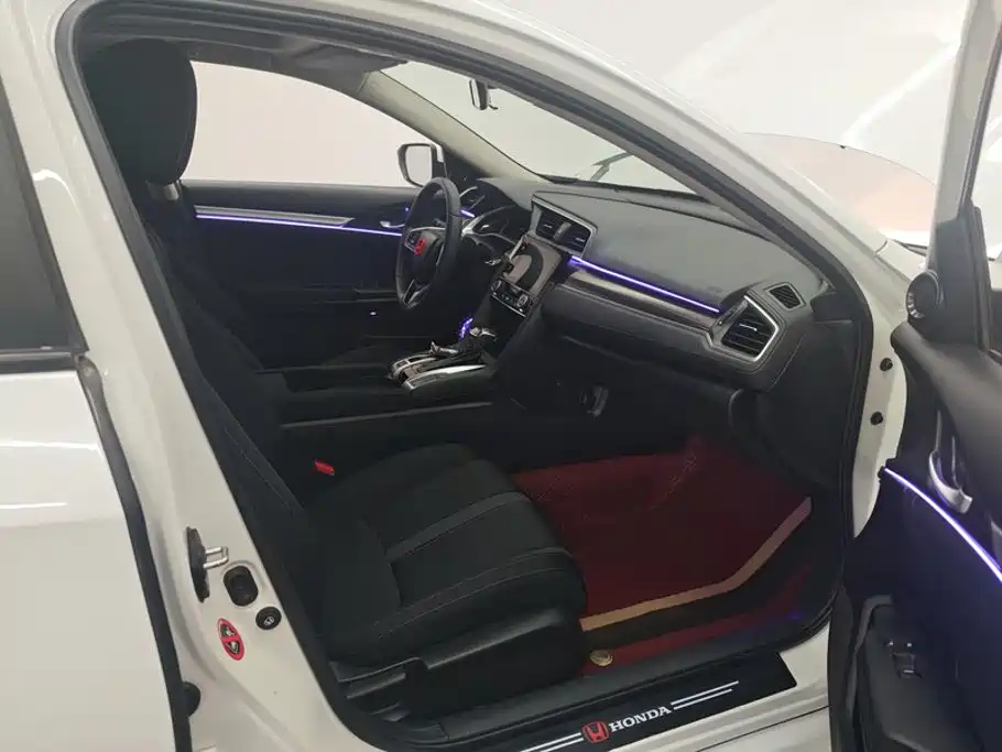 Honda Civic — миниатюра 8