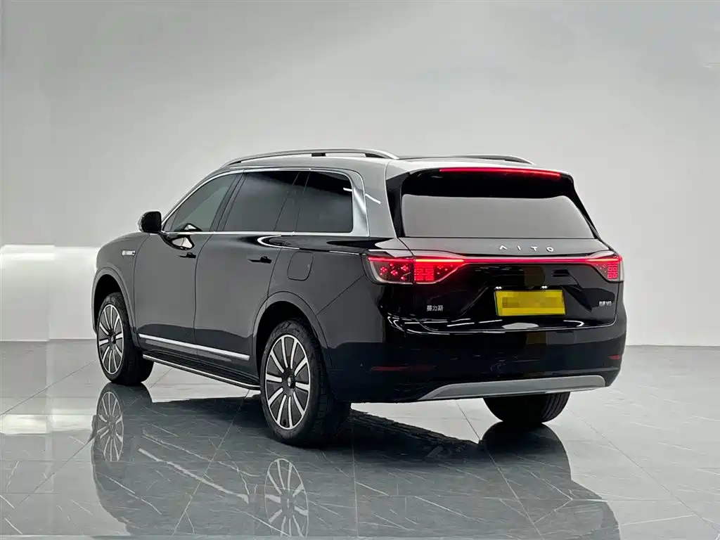 AITO ASK THE WORLD M9