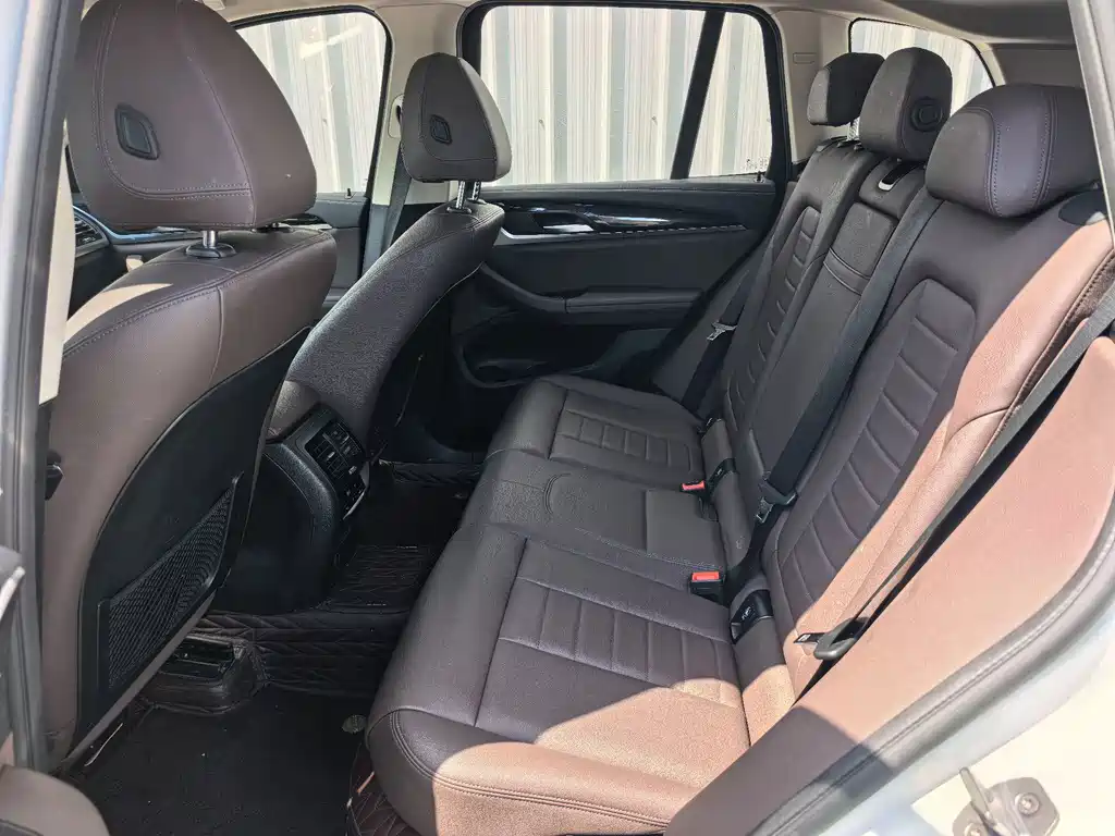 BMW X3 — миниатюра 6