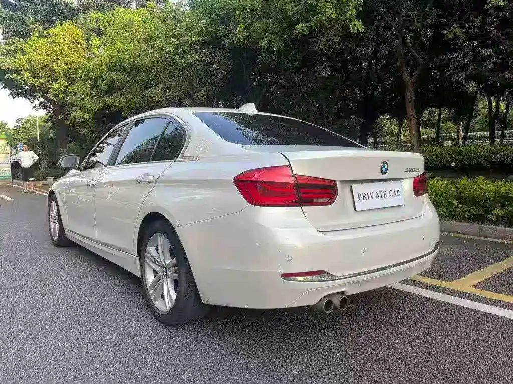 BMW 3 Series — миниатюра 6