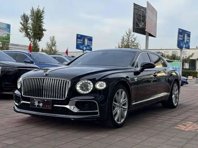 BENTLEY FLYING 2021