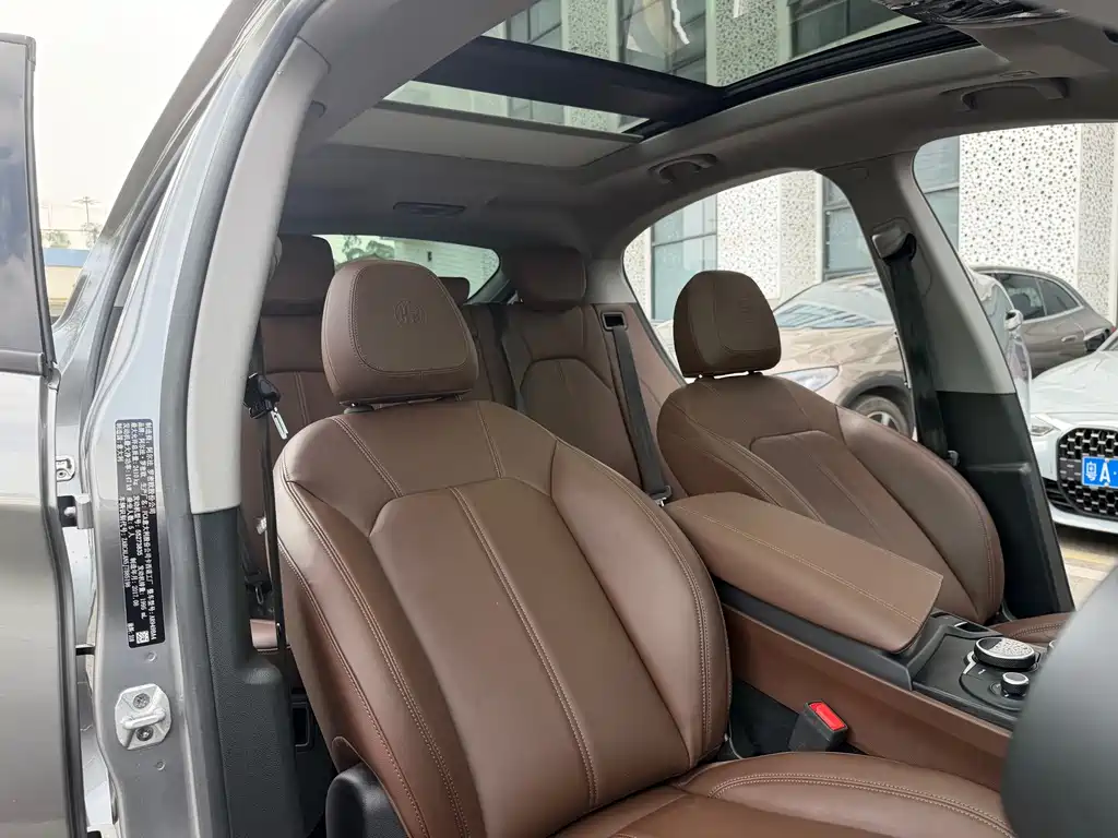 Alfa Romeo Stelvio — миниатюра 12