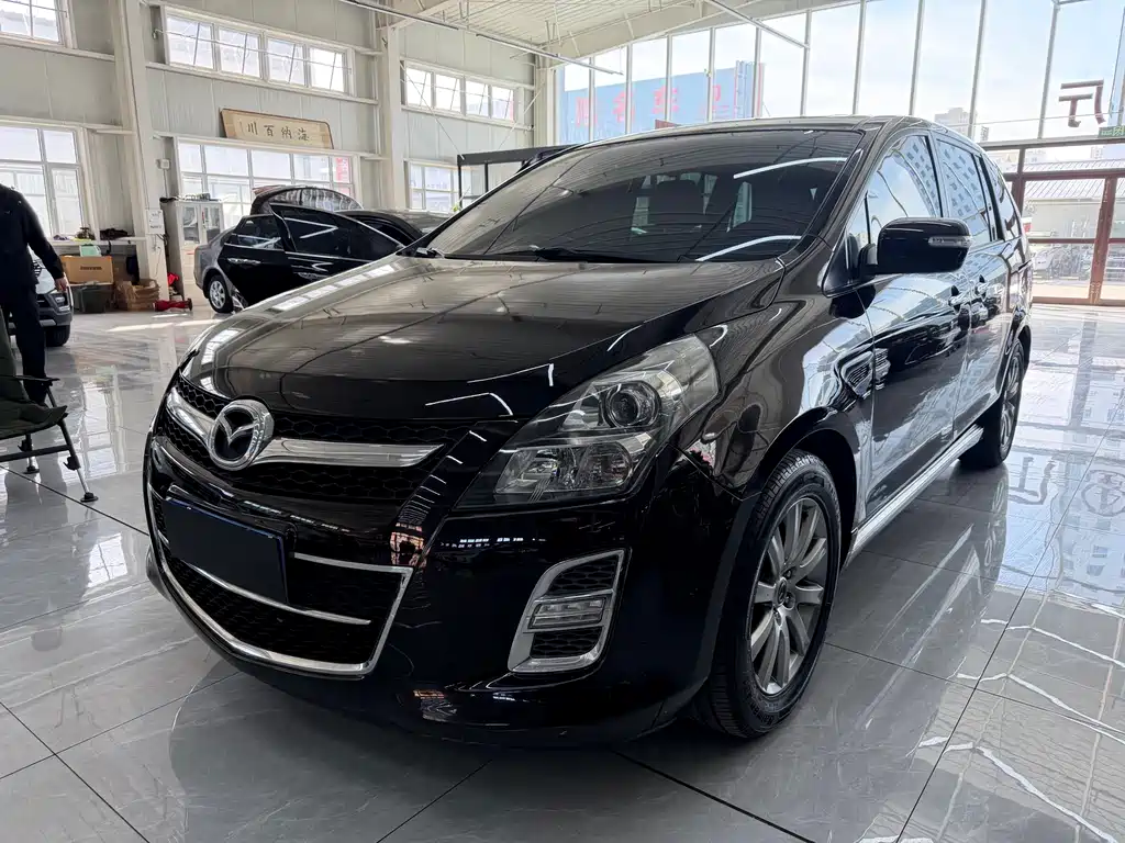 Mazda 8 2015