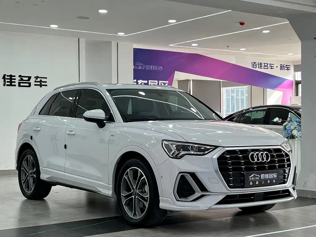 Audi Q3 2022 40 TFSI Fashion