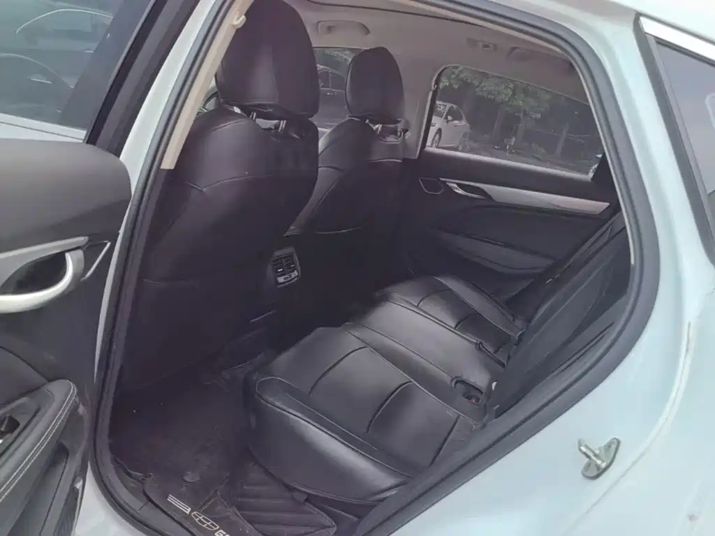 Geely Xingyue — миниатюра 17