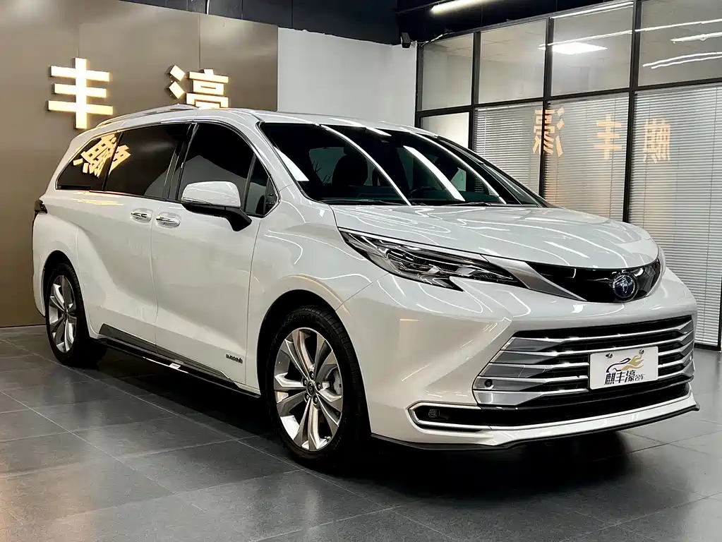 Toyota Sienna 2021 2.5L