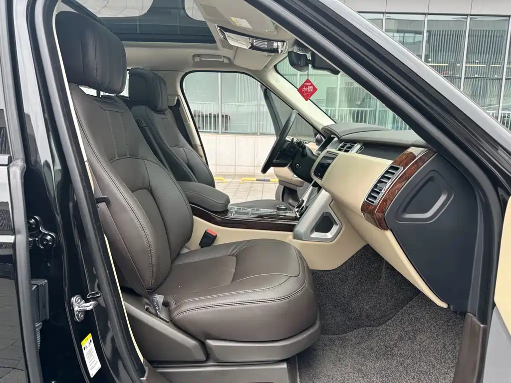 Land Rover Range Rover — миниатюра 6