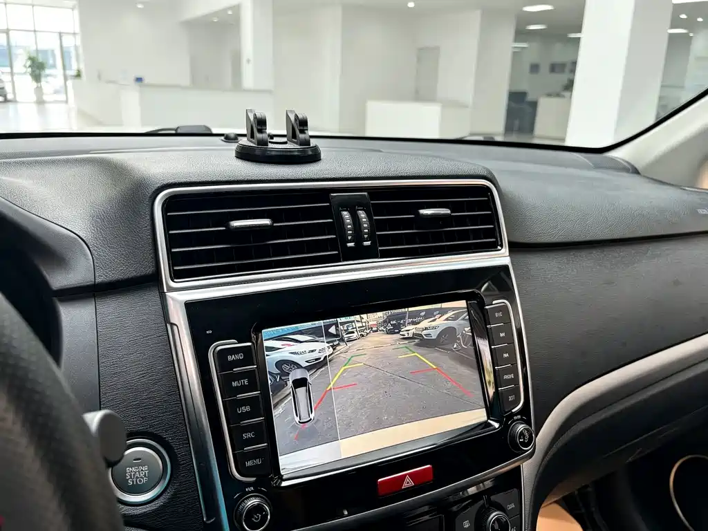 Haval M6 — миниатюра 13