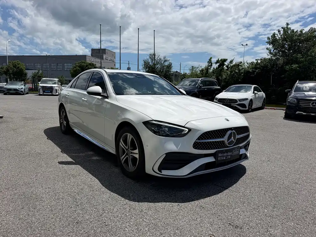 Mercedes-Benz C-Class — миниатюра 3