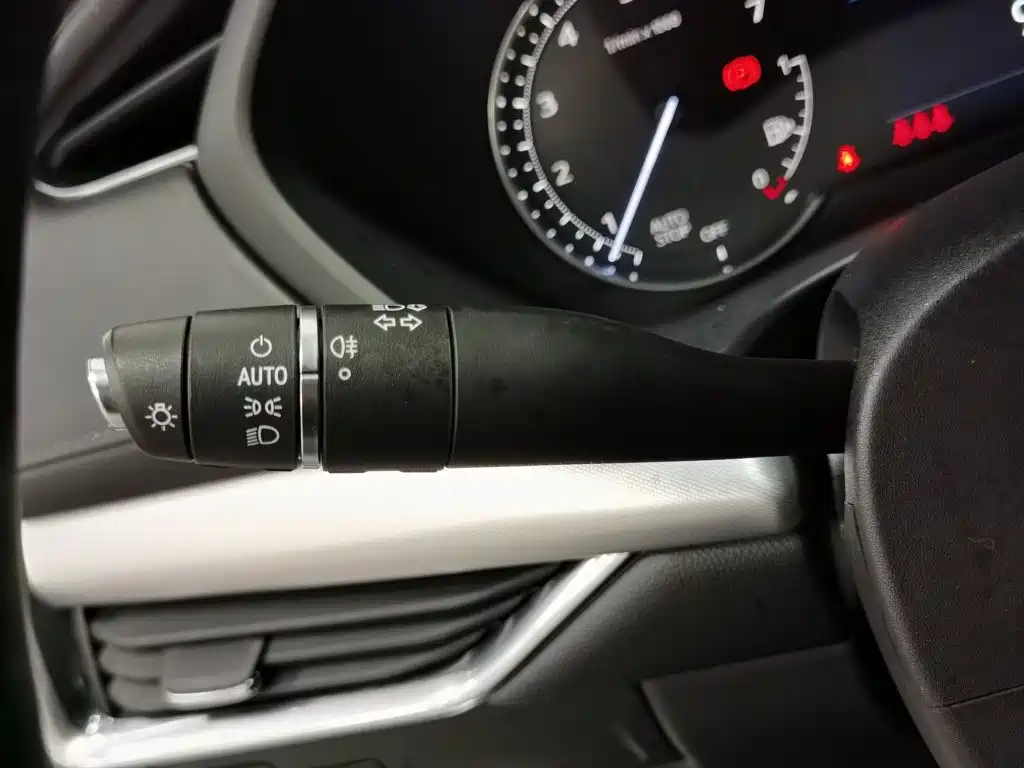 Cadillac XT4 — миниатюра 21