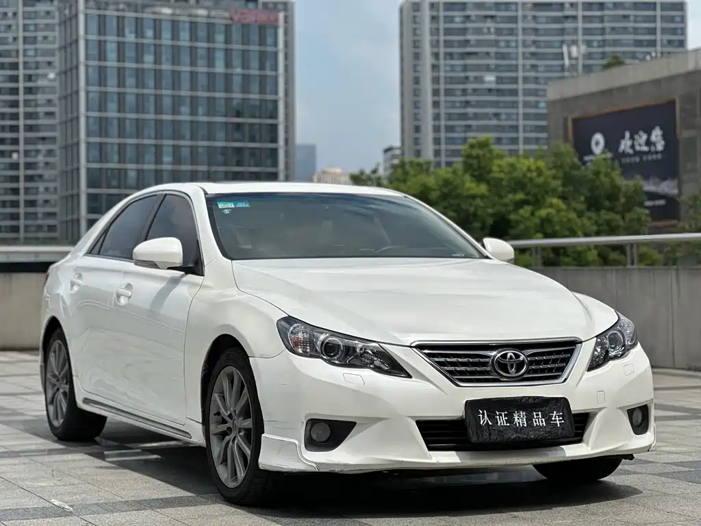 Toyota Reiz — миниатюра 3