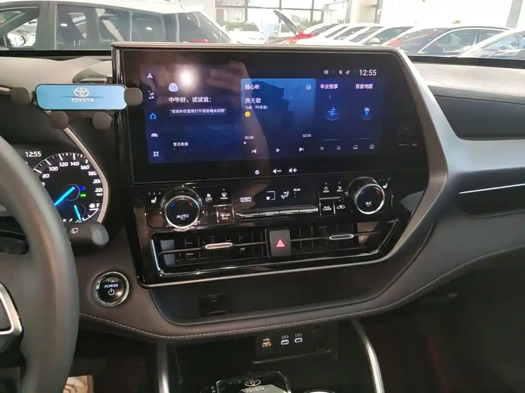 Toyota Highlander — миниатюра 13