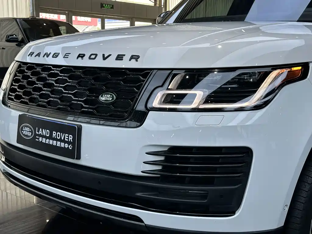 Land Rover Range Rover — миниатюра 4