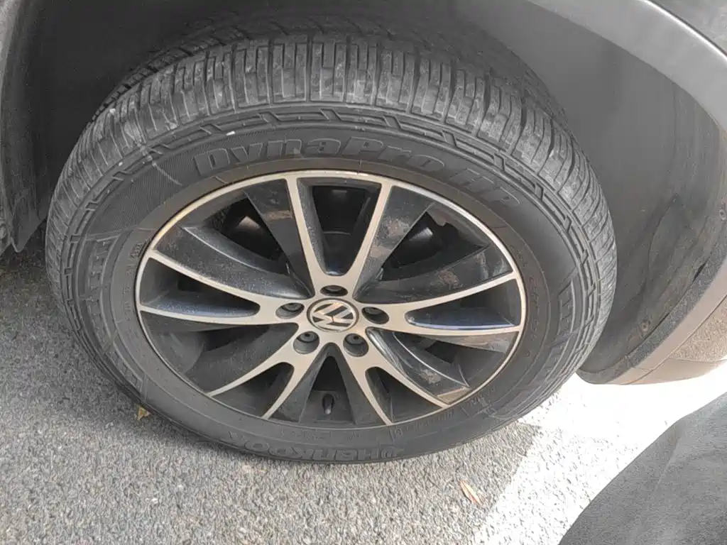 Volkswagen Tiguan — миниатюра 12