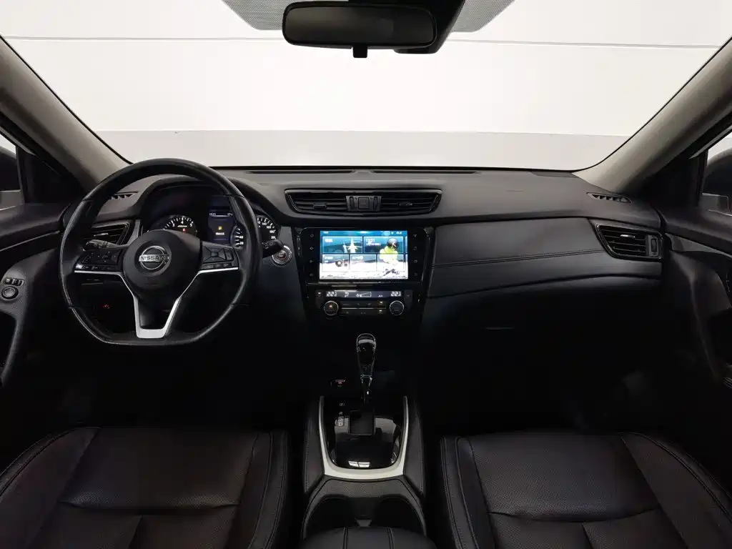 Nissan X-Trail — миниатюра 5