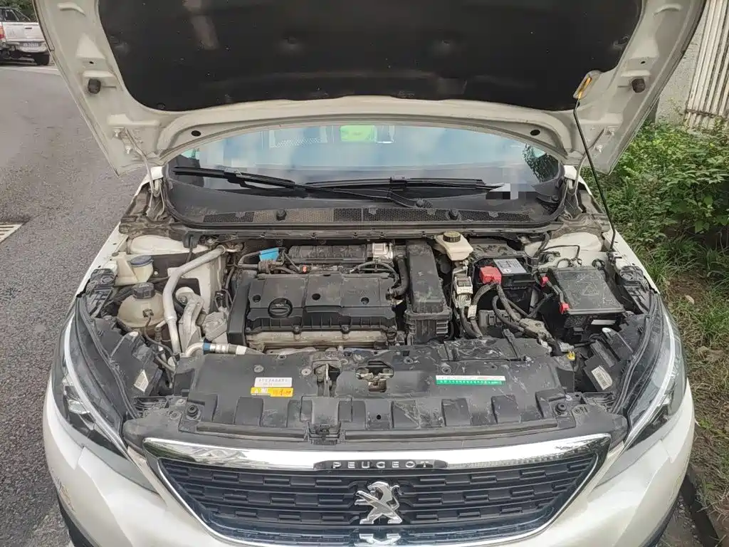 Peugeot 308 — миниатюра 11