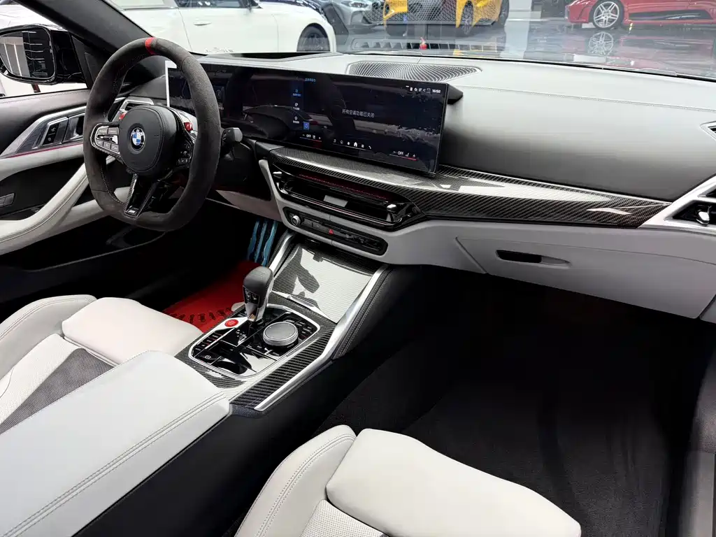 BMW M4 — миниатюра 10
