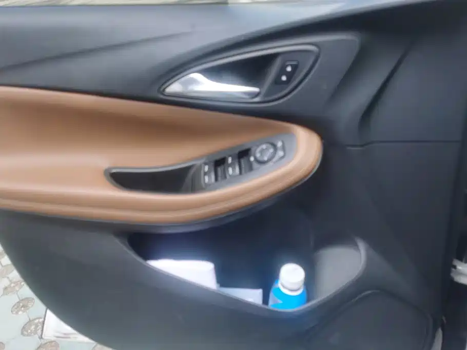 Buick Encore GX — миниатюра 7
