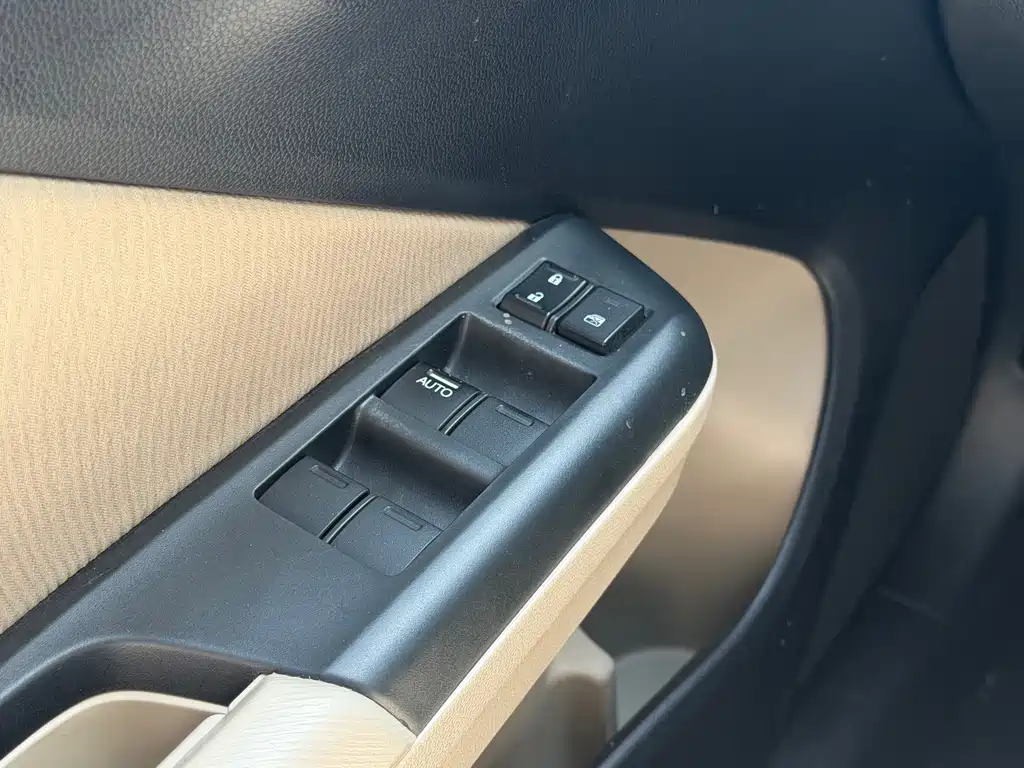 Honda City — миниатюра 17